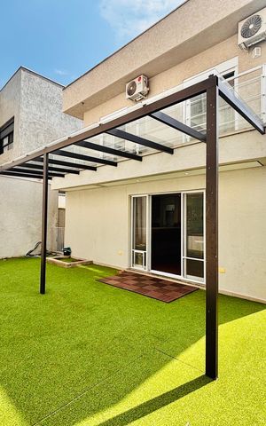 Casa de condomínio à venda com 300m², 3 quartos e 2 vagas Casa de condomínio à venda com 300m², 3 quartos e 2 vagasQuintal