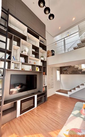 Casa de condomínio à venda com 300m², 3 quartos e 2 vagas Casa de condomínio à venda com 300m², 3 quartos e 2 vagasSala