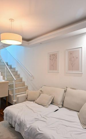 Casa à venda com 85m², 2 quartos e 2 vagasSala