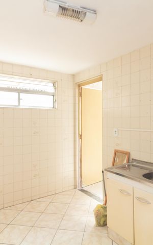 Apartamento para alugar com 44m², 3 quartos e sem vaga Apartamento para alugar com 44m², 3 quartos e sem vagaCozinha e Área de Serviço