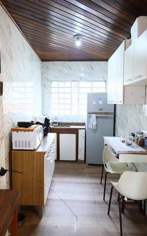 Casa à venda com 190m², 6 quartos e 5 vagasCozinha 2