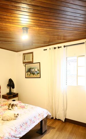Casa à venda com 190m², 6 quartos e 5 vagasSuíte 2