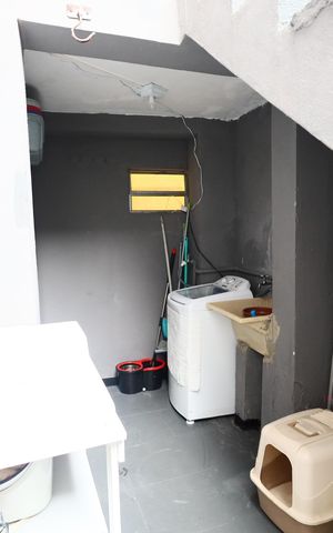 Casa à venda com 190m², 6 quartos e 5 vagasÁrea de Serviço 2