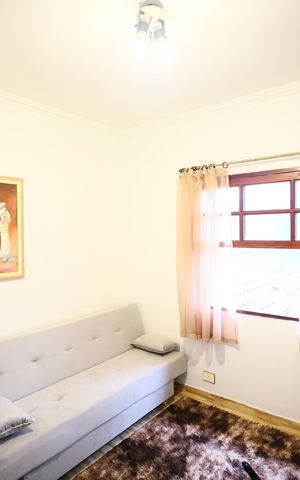 Casa à venda com 190m², 6 quartos e 5 vagasQuarto 2