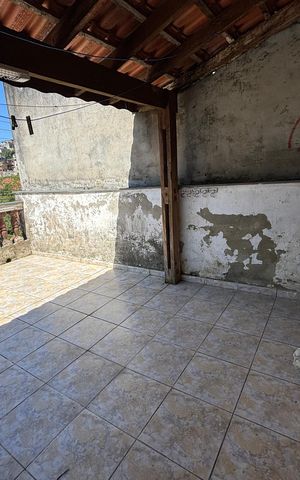 Casa à venda com 250m², 4 quartos e 3 vagas Casa à venda com 250m², 4 quartos e 3 vagasÁrea de serviço