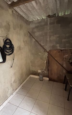 Casa à venda com 250m², 4 quartos e 3 vagas Casa à venda com 250m², 4 quartos e 3 vagasQuarto de serviço