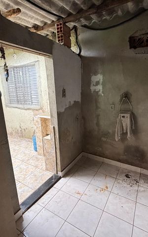 Casa à venda com 250m², 4 quartos e 3 vagas Casa à venda com 250m², 4 quartos e 3 vagasQuarto de serviço