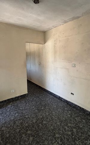 Casa à venda com 250m², 4 quartos e 3 vagas Casa à venda com 250m², 4 quartos e 3 vagasSala de TV