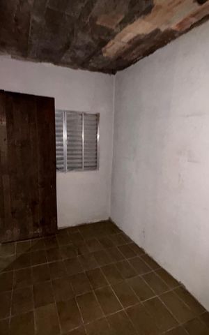 Casa à venda com 250m², 4 quartos e 3 vagas Casa à venda com 250m², 4 quartos e 3 vagasQuartinho