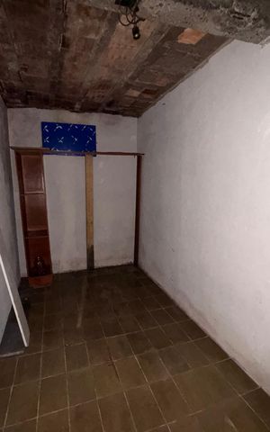Casa à venda com 250m², 4 quartos e 3 vagas Casa à venda com 250m², 4 quartos e 3 vagasQuartinho