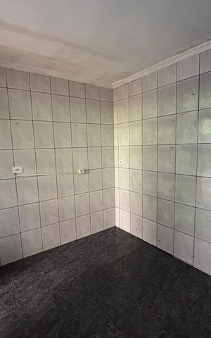 Casa à venda com 250m², 4 quartos e 3 vagas Casa à venda com 250m², 4 quartos e 3 vagasCozinha
