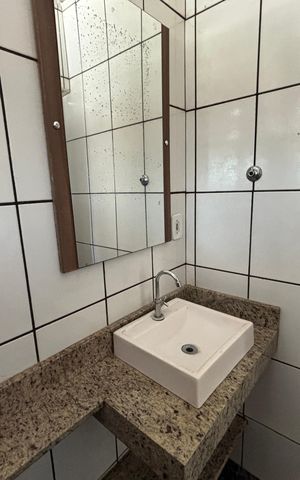 Casa à venda com 250m², 4 quartos e 3 vagas Casa à venda com 250m², 4 quartos e 3 vagasBanheiro da suíte