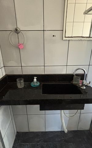 Casa à venda com 250m², 4 quartos e 3 vagas Casa à venda com 250m², 4 quartos e 3 vagasBanheiro