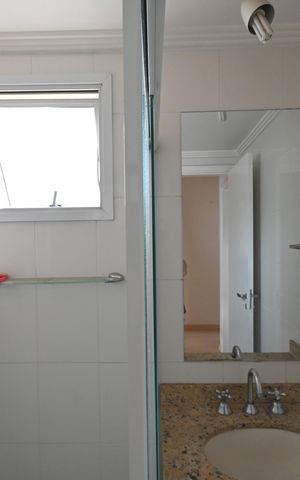 Apartamento à venda com 101m², 4 quartos e 2 vagasBanheiro Social