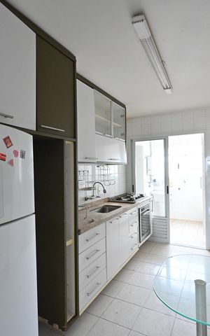 Apartamento à venda com 101m², 4 quartos e 2 vagasCozinha