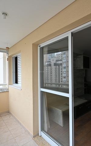 Apartamento à venda com 101m², 4 quartos e 2 vagasVaranda