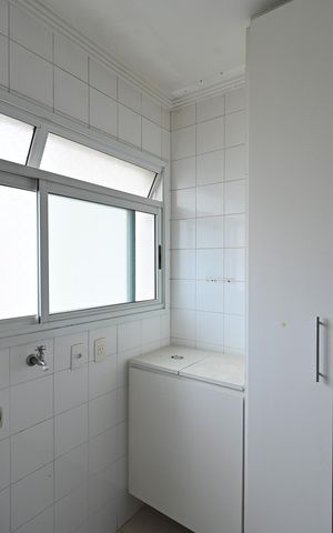 Apartamento à venda com 101m², 4 quartos e 2 vagasLavanderia