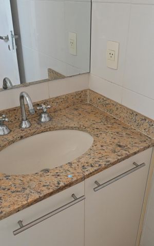 Apartamento à venda com 101m², 4 quartos e 2 vagasBanheiro Social