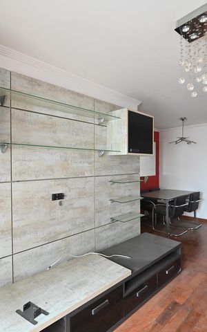 Apartamento à venda com 101m², 4 quartos e 2 vagasSala