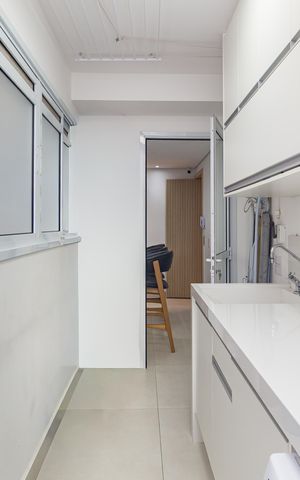 Apartamento à venda com 165m², 2 quartos e 3 vagas Apartamento à venda com 165m², 2 quartos e 3 vagasÁrea de serviço
