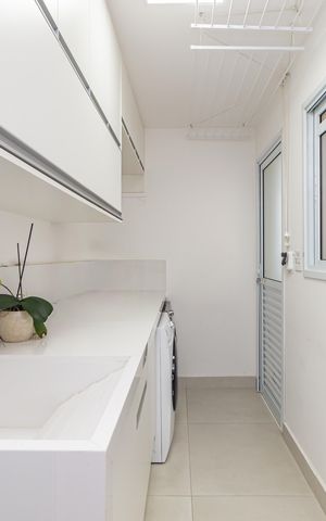 Apartamento à venda com 165m², 2 quartos e 3 vagas Apartamento à venda com 165m², 2 quartos e 3 vagasÁrea de serviço