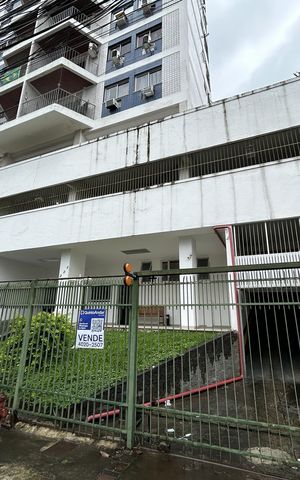 Apartamento à venda com 60m², 2 quartos e 1 vagaFachada + placa