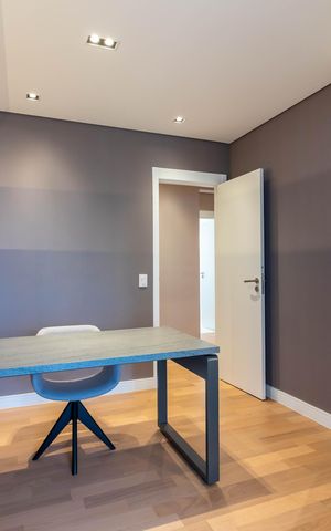 Apartamento à venda com 183m², 4 quartos e 4 vagas Apartamento à venda com 183m², 4 quartos e 4 vagasQuarto 4 / Escritório
