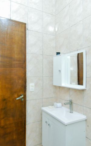 Casa para alugar com 55m², 2 quartos e sem vagaBanheiro