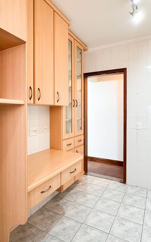 Apartamento à venda com 85m², 3 quartos e 2 vagas Apartamento à venda com 85m², 3 quartos e 2 vagasCozinha