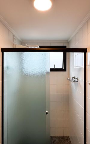 Apartamento à venda com 85m², 3 quartos e 2 vagas Apartamento à venda com 85m², 3 quartos e 2 vagasBanheiro Social