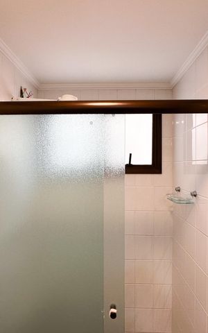 Apartamento à venda com 85m², 3 quartos e 2 vagas Apartamento à venda com 85m², 3 quartos e 2 vagasBanheiro da Suíte
