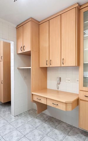 Apartamento à venda com 85m², 3 quartos e 2 vagas Apartamento à venda com 85m², 3 quartos e 2 vagasCozinha