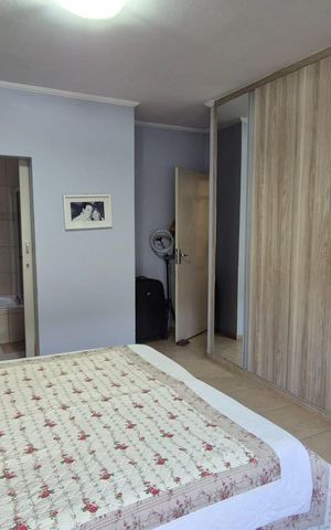 Casa à venda com 192m², 3 quartos e 3 vagas Casa à venda com 192m², 3 quartos e 3 vagasSuíte