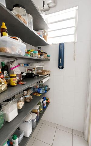 Casa à venda com 192m², 3 quartos e 3 vagas Casa à venda com 192m², 3 quartos e 3 vagasDespensa
