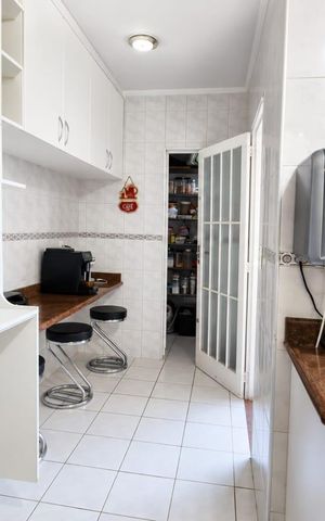 Casa à venda com 192m², 3 quartos e 3 vagas Casa à venda com 192m², 3 quartos e 3 vagasCozinha