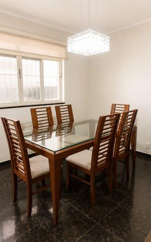 Casa à venda com 192m², 3 quartos e 3 vagas Casa à venda com 192m², 3 quartos e 3 vagasCopa