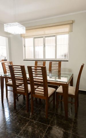 Casa à venda com 192m², 3 quartos e 3 vagas Casa à venda com 192m², 3 quartos e 3 vagasCopa