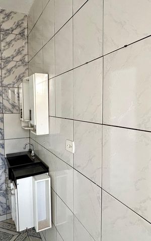 Casa para alugar com 80m², 1 quarto e 1 vaga Casa para alugar com 80m², 1 quarto e 1 vagaBanheiro