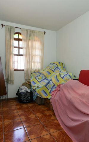 Casa à venda com 220m², 6 quartos e 1 vagaQuarto 5