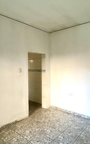 Casa para alugar com 70m², 1 quarto e 1 vaga Casa para alugar com 70m², 1 quarto e 1 vagaQuarto