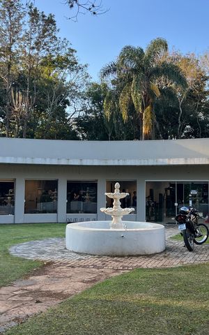 Casa de condomínio para alugar com 380m², 4 quartos e 3 vagas