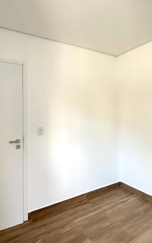 Apartamento à venda com 183m², 3 quartos e 4 vagas Apartamento à venda com 183m², 3 quartos e 4 vagasQuarto 2