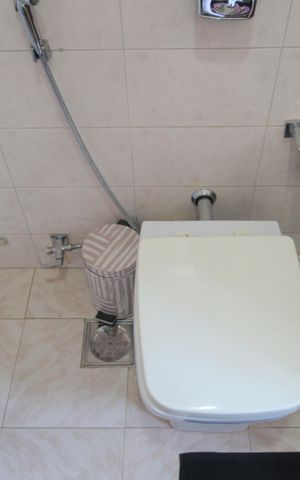 Apartamento à venda com 807m², 5 quartos e 4 vagasBanheiro da Suite 2