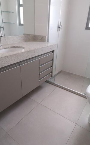Apartamento para alugar com 116m², 3 quartos e 2 vagasBanheiro do Quarto 2