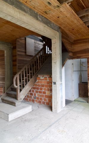 Casa à venda com 225m², 4 quartos e 6 vagas Casa à venda com 225m², 4 quartos e 6 vagasSala