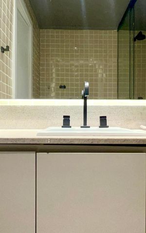 Studio para alugar com 29m², 1 quarto e 1 vaga Studio para alugar com 29m², 1 quarto e 1 vagaBanheiro