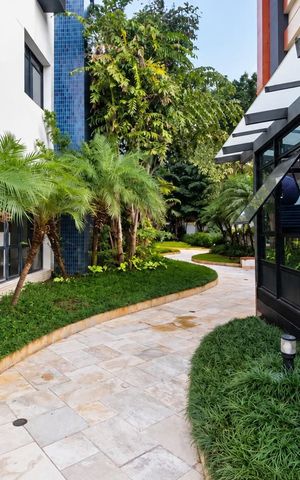 Apartamento à venda com 190m², 4 quartos e 4 vagas Apartamento à venda com 190m², 4 quartos e 4 vagasÁrea externa