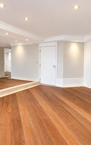 Apartamento à venda com 190m², 4 quartos e 4 vagas Apartamento à venda com 190m², 4 quartos e 4 vagasSala