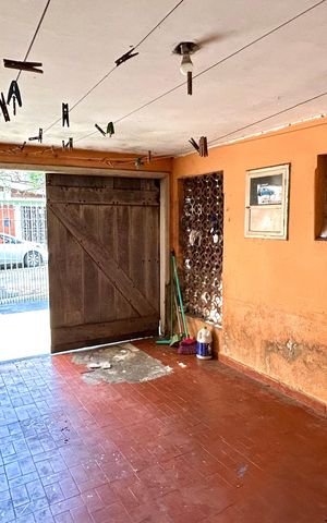 Casa à venda com 236m², 2 quartos e 2 vagasGaragem