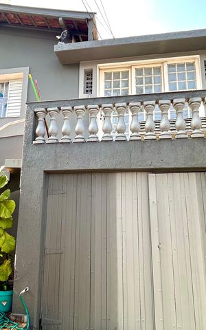 Casa à venda com 236m², 2 quartos e 2 vagasGaragem